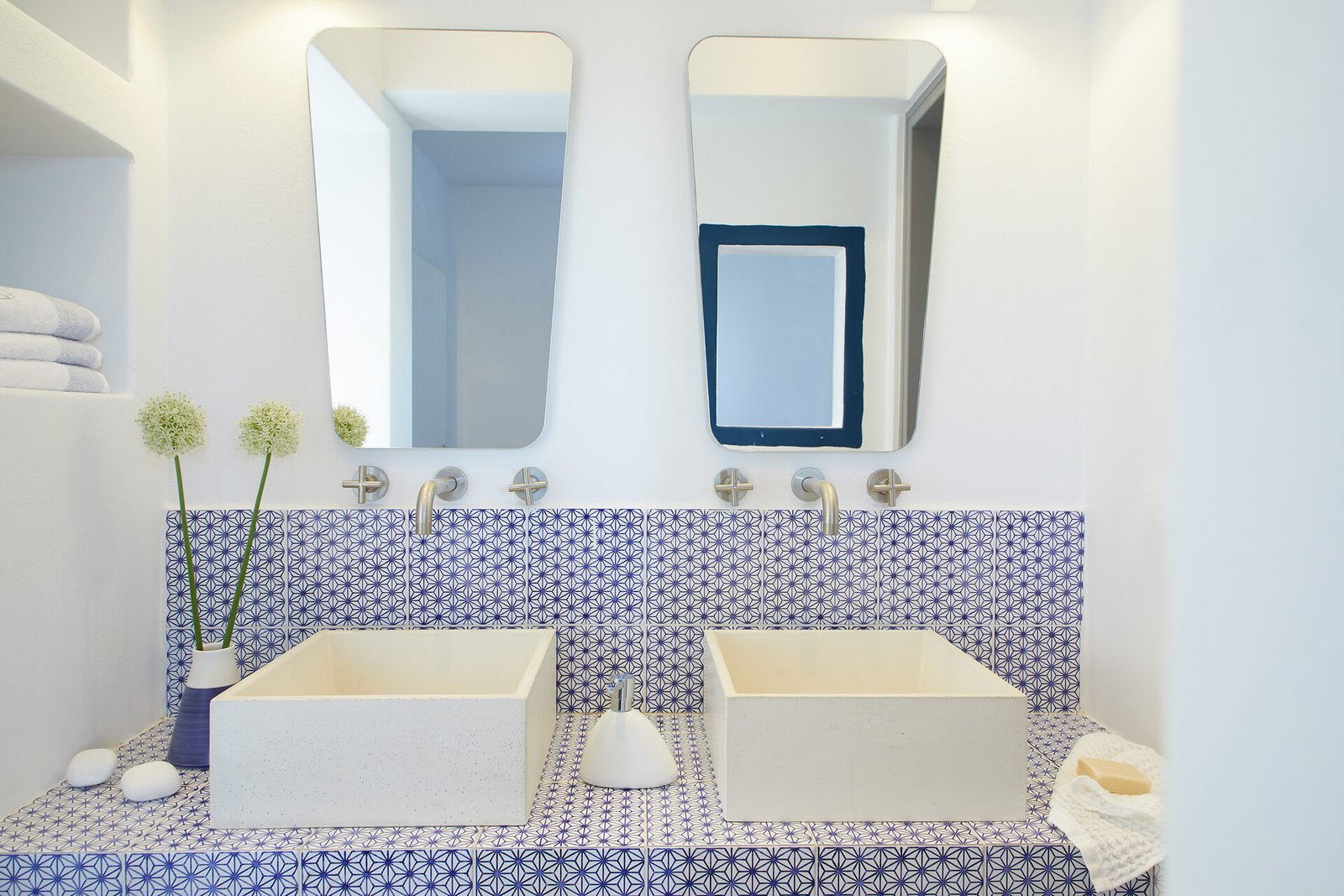 Deluxe Room with Sea View