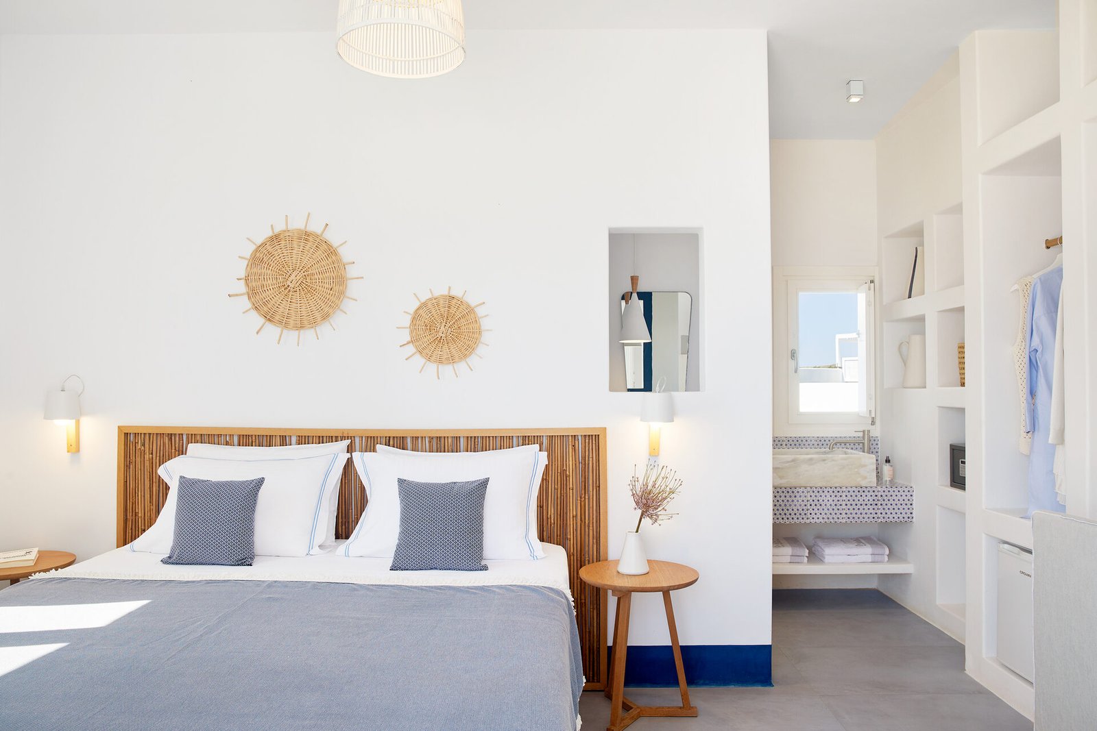 Honeymoon Suite with Outdoor Plunge Pool & Panoramic Sea View